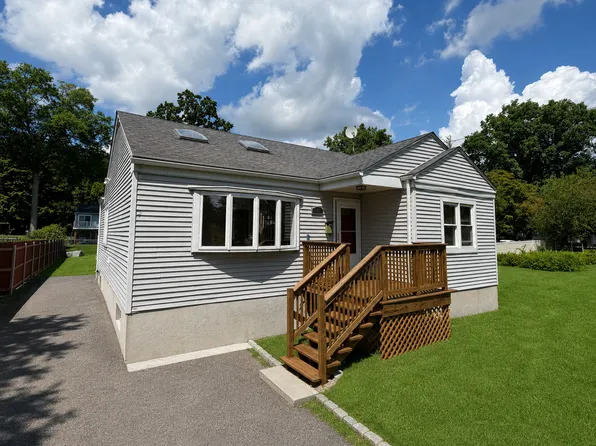 153 Oaklawn Avenue, Stamford, CT 06905
