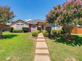 1300 Lonesome Dove Trl, Wylie, TX 75098