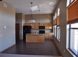 1 W Main St APT 201, Vermillion, SD 57069
