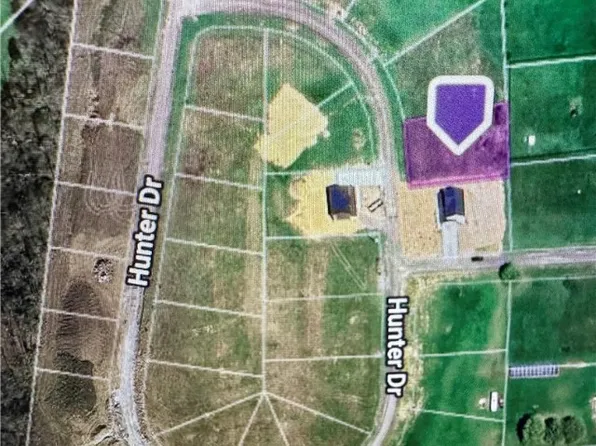 318 Hunter Dr, Scottdale, PA 15683