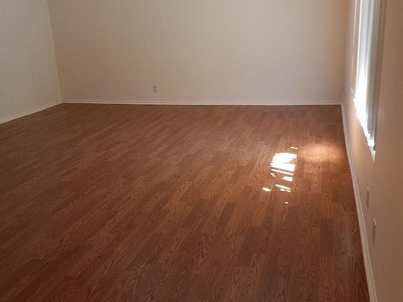 5th image of 11706 Dorothy St