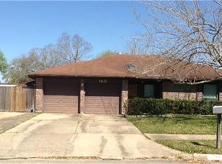 1421 Parklink Dr, Deer Park, TX 77536