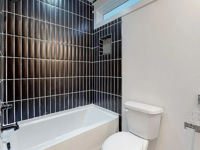 1103B Cecilia Ave — Photo 10