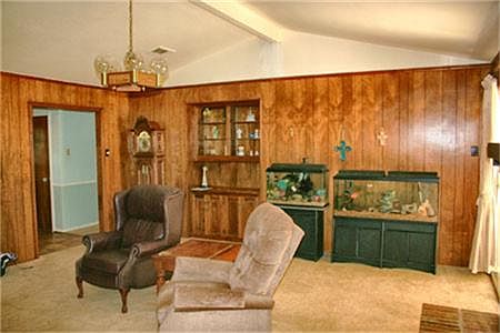 3rd image of 631 Truman Ct