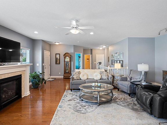 5th image of 5731 Burke Cir