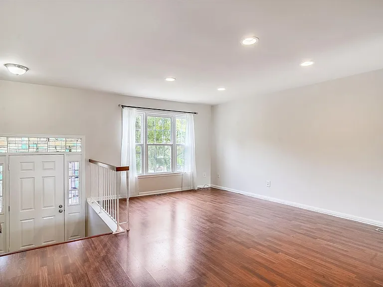 8830 Thomas Lea Ter — Photo 16