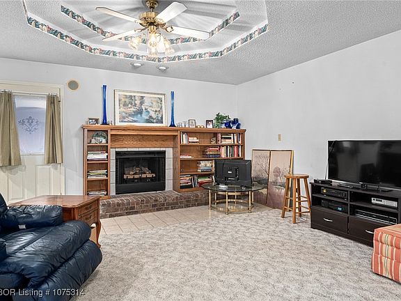 5th image of 1403 Valley Forge St