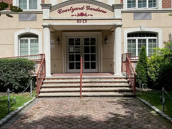 85-15 120th St #5D, Kew Gardens, NY 11415