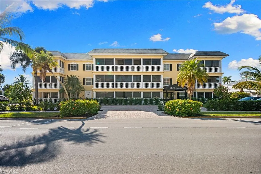 1 bed, 1.0 bath, 750 sqft, $2,500 — Photo 1