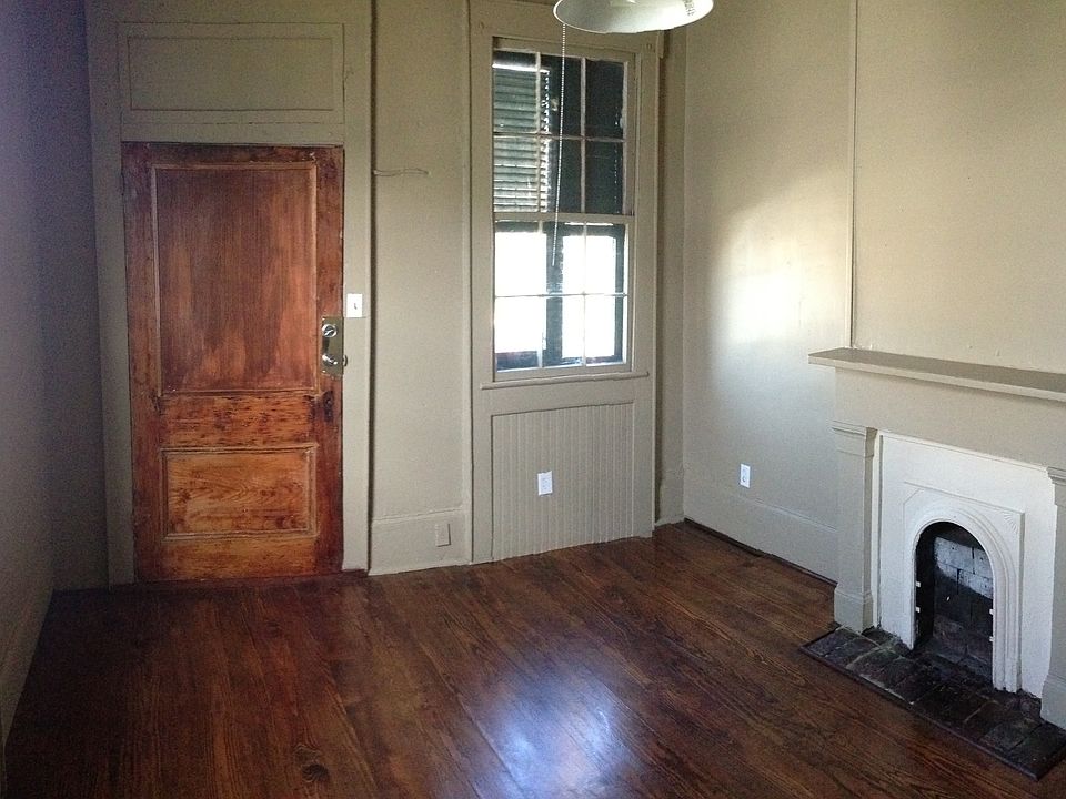 1st image of 2028 Iberville St