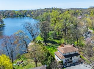 144 Boulevard Mountain, Mountain Lakes, NJ 07046