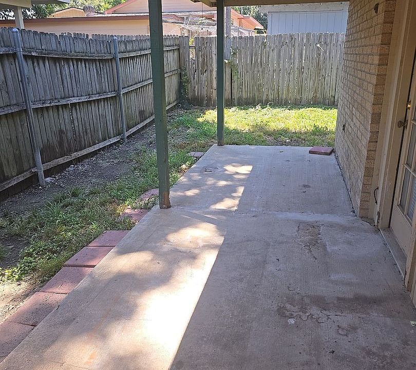 1st image of 832 Lost Forest Dr