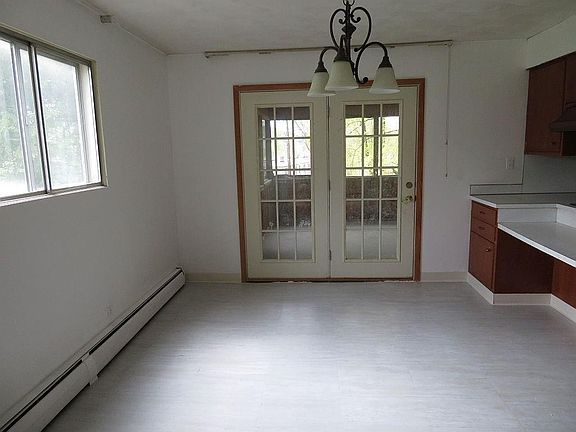 2nd image of 417 Church St