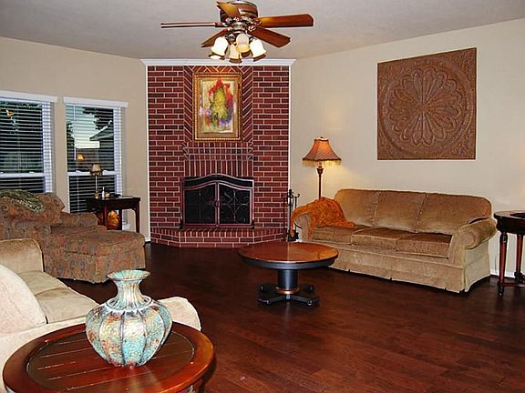 5th image of 6102 Hansford Ln