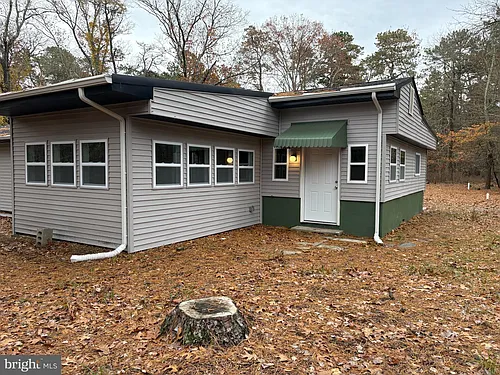 6 Rockland Ave Photo 1
