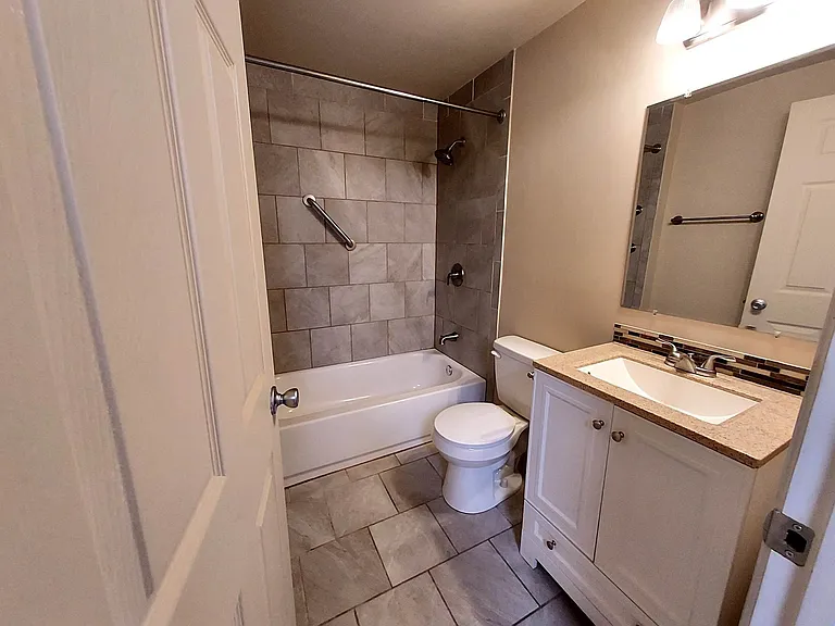 Designer Bathroom Designer Bathroom