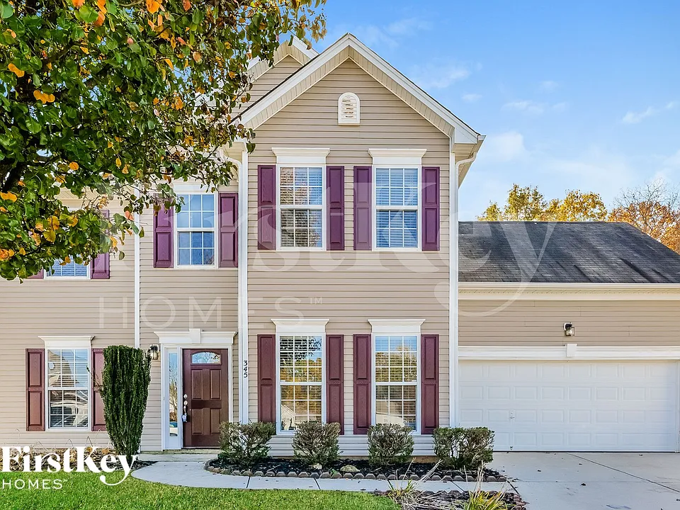 345 Royal Grey Ct