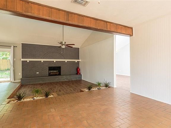 5th image of 1824 Lexington Pl