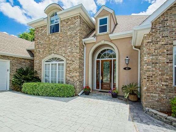 2nd image of 41 Fairway Oaks Dr