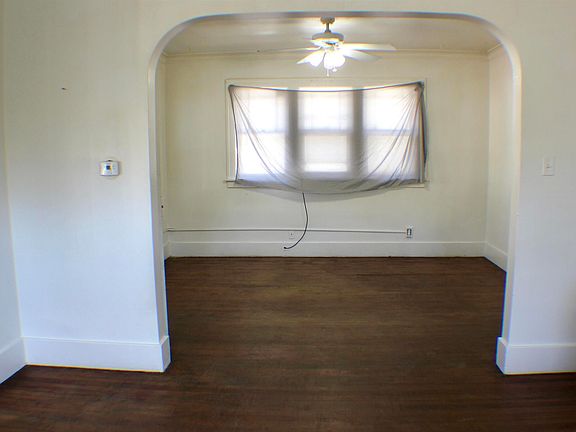 5th image of 2322 W Marquette St