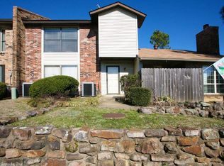 3 Hampshire Cir, Little Rock, AR 72212