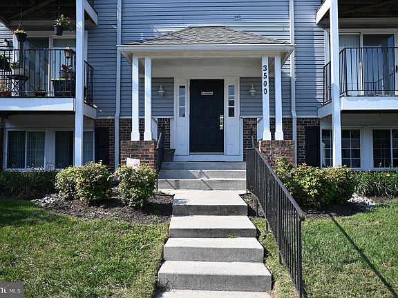 2nd image of 3500H Wedgewood Ct #H