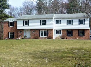 25 Beth Dr, Kingston, NY 12401