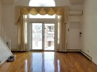 4370 160th St, Flushing, NY 11358