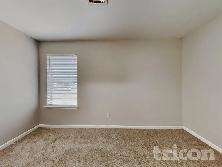 7711 Cypress Edge Dr — Photo 11