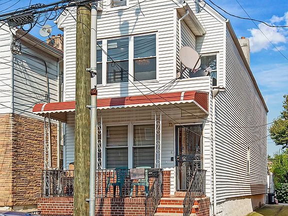2nd image of 2345 E 13th St