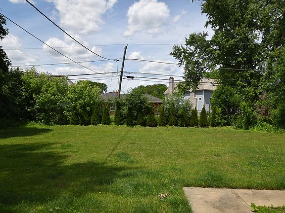 5th image of 2226 Central Rd