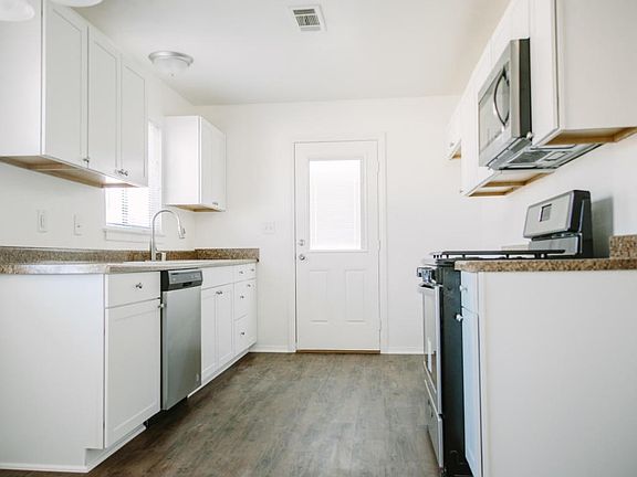Nadene St. Mojave House-11