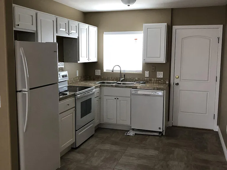 12985 S Laredo Rd — Photo 9