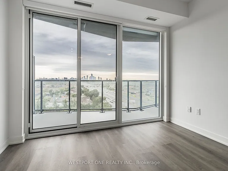 36 Zorra St W #1206 — Photo 17