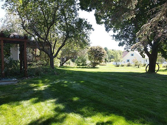 Awesome yard area to enjoy the outdoors