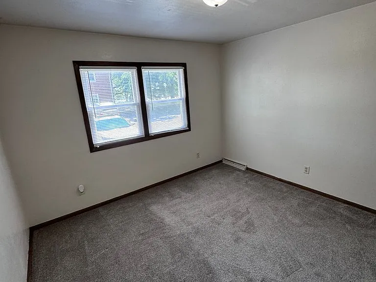 8483 198th Ave — Photo 7