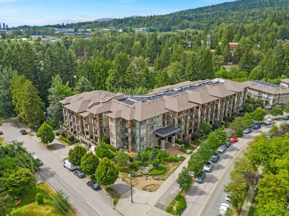 3399 Noel Dr #319, Burnaby, BC V3J 0G8