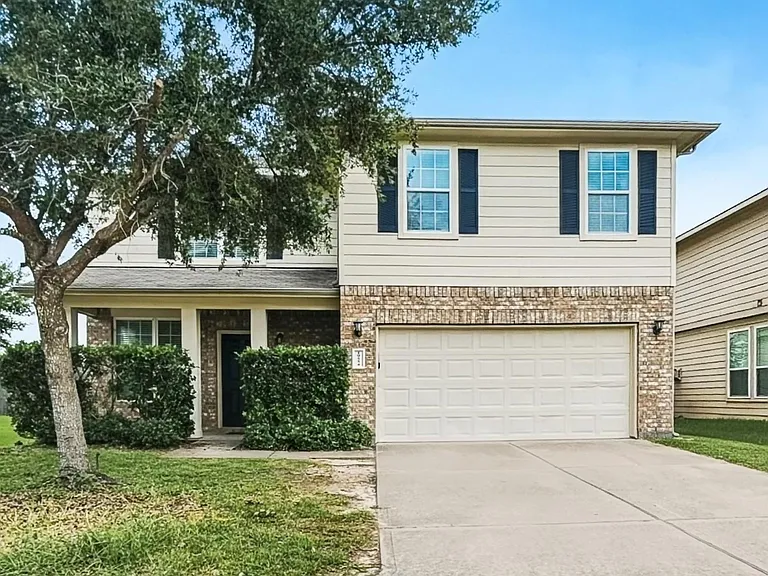 19554 Plantation Cove Ln — Photo 1