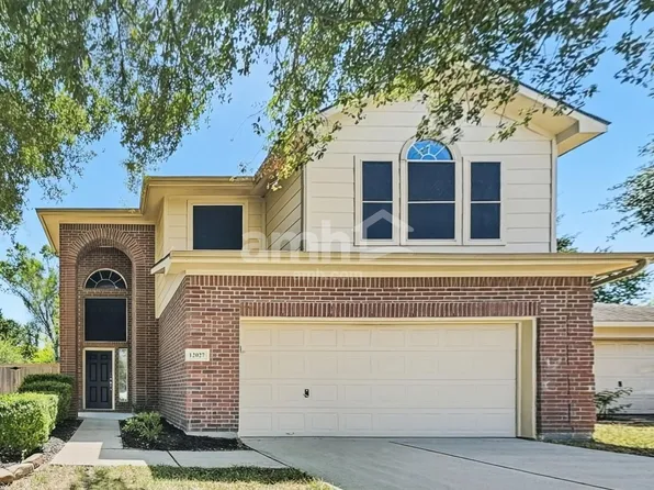 12027 Bunny Ln, Pinehurst, TX 77362