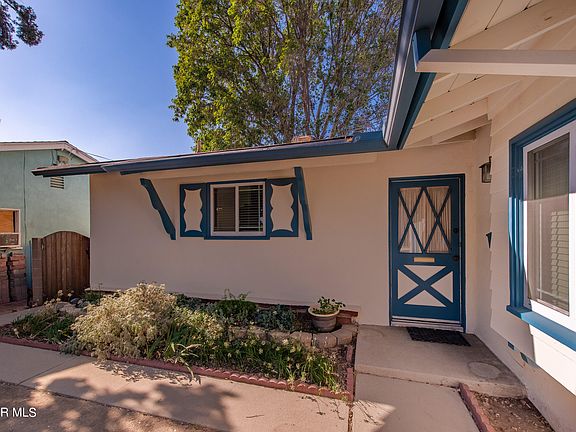 3rd image of 8111 Capistrano Ave