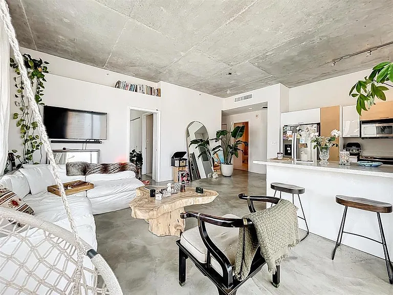 234 NE 3rd St #1901 — Photo 3