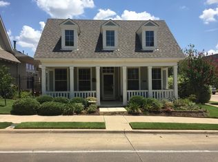 8221 Bridge St, North Richland Hills, TX 76180