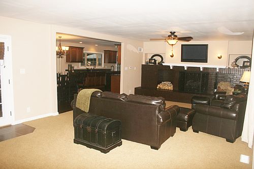 2nd image of 422 E High Point Dr