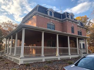 14 Marino Dr, Wallkill, NY 12589