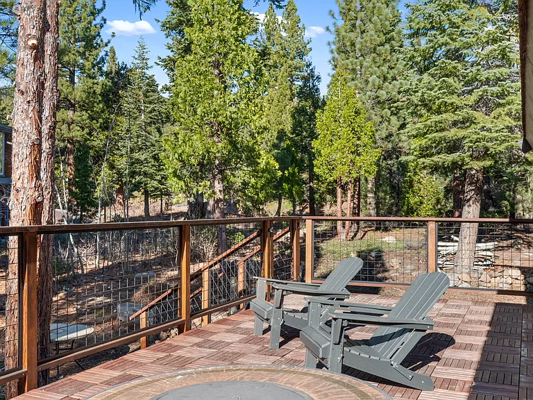 7639 Forest Glenn Dr — Photo 26