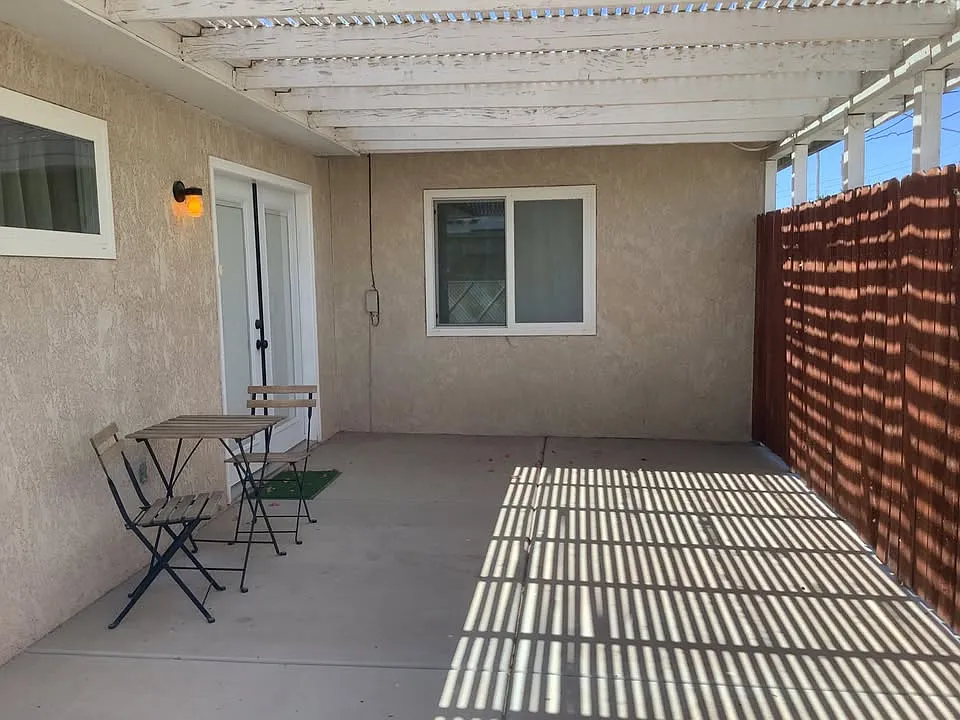 S 14th St, El Centro — Photo 3