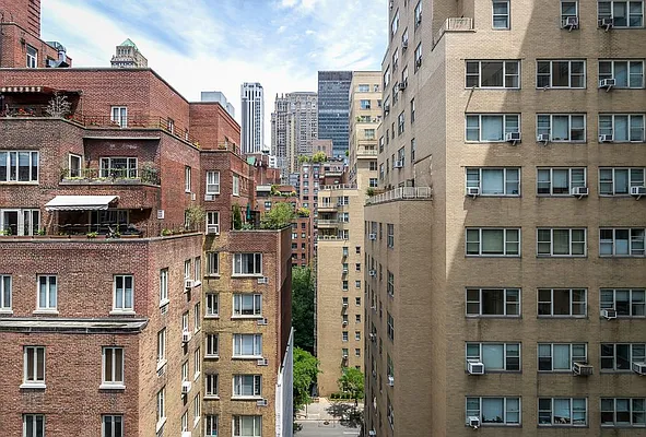 Rented by Charles H. Greenthal Management Corp | media 4