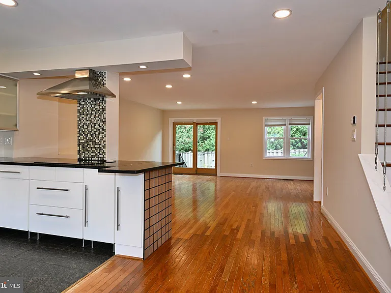 10231 Arizona Cir #51 — Photo 7