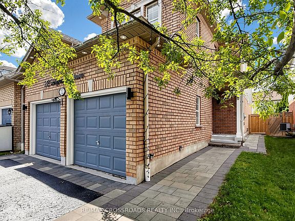 3rd image of 72 Telegraph Dr