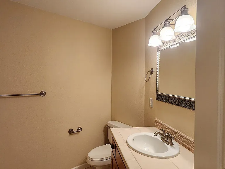 Westridge Apartments — Photo 55